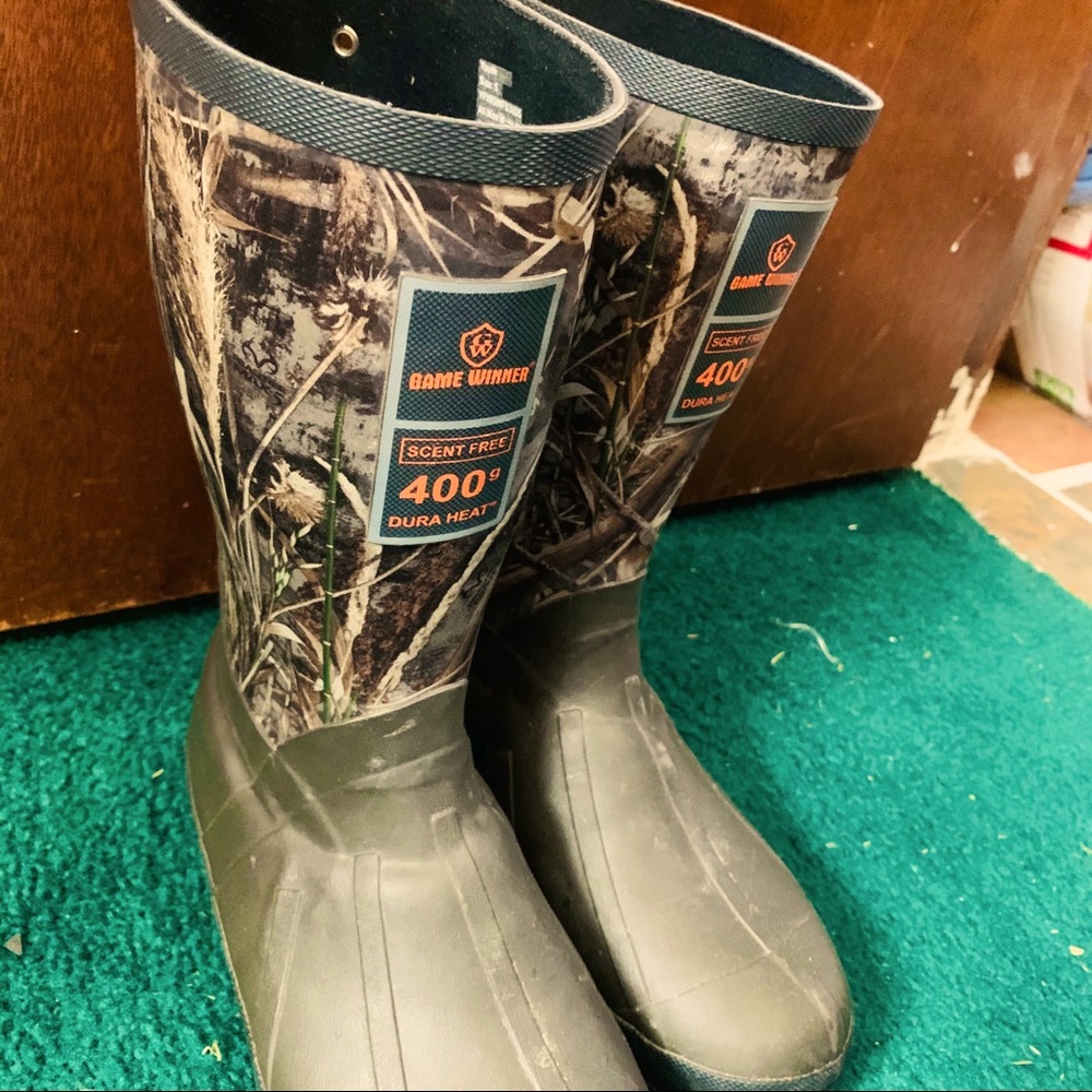 Game Winner Boots Size 5 Youth